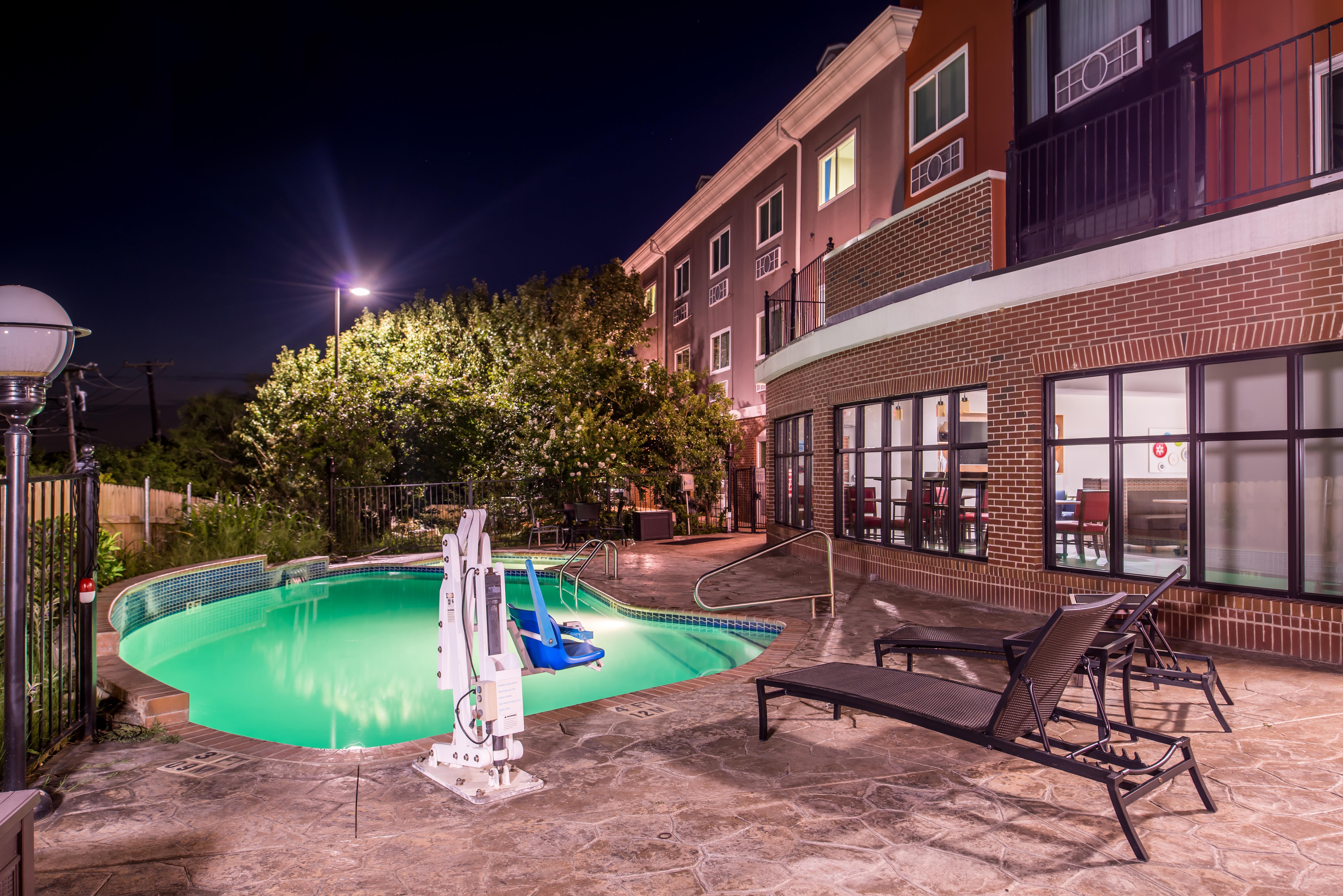 Holiday Inn Express Hotel & Suites Elgin By Ihg Luaran gambar